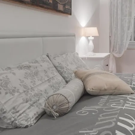 Apartman Piazza Oberdan-carducci Elegant Trieszt
